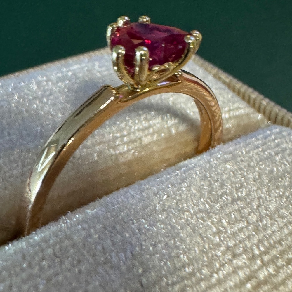 14k Solid Gold Natural Earth Mined Ruby Heart Wom… - image 4